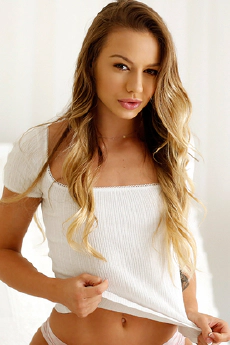 Naomi Swann's Nude Picture