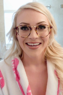 Sunny Hart's Nude Picture