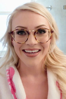 Sunny Hart's Nude Picture